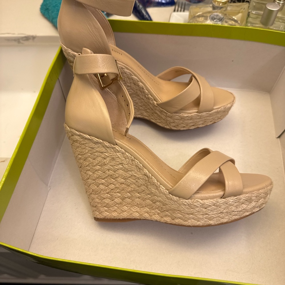 Gianni Bini Cream Wedge Sandals with Espadrille Heel size 6